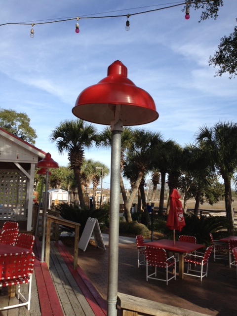 Post Mount Lights Provide Vintage Style To Restaurant Lighting