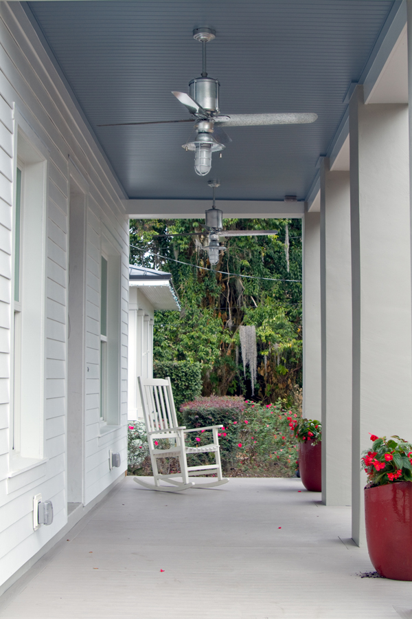 Vintage Ceiling Fans Put A Chill On Summer Heat With Style