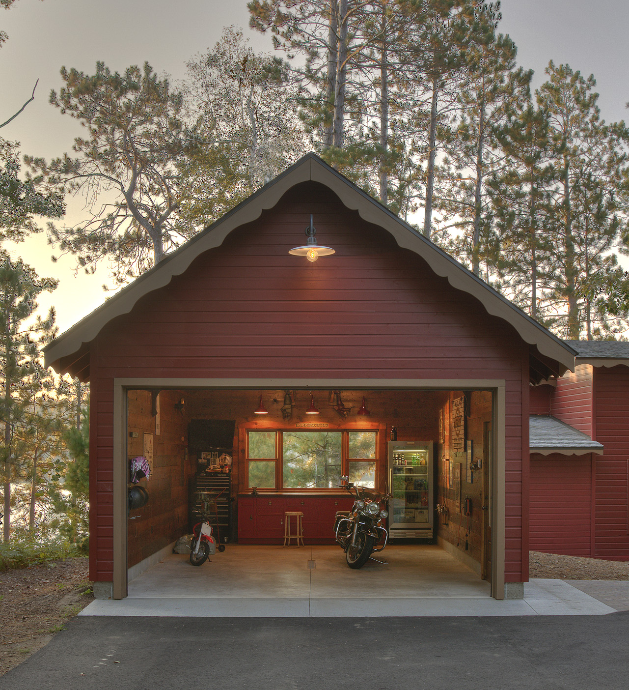 Classic Gooseneck Barn Lights Give New Space Old Garage Feel