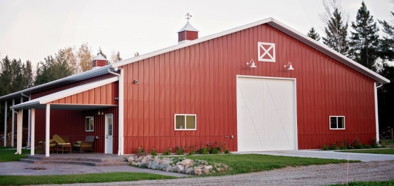 Laramie Barn Lights Add Traditional Touch To Metal Barn