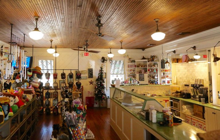 Vintage Ceiling Fan For Lakeside Historic Building